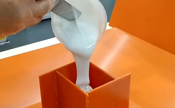 模具硅橡膠灌模時(shí)間是什么？