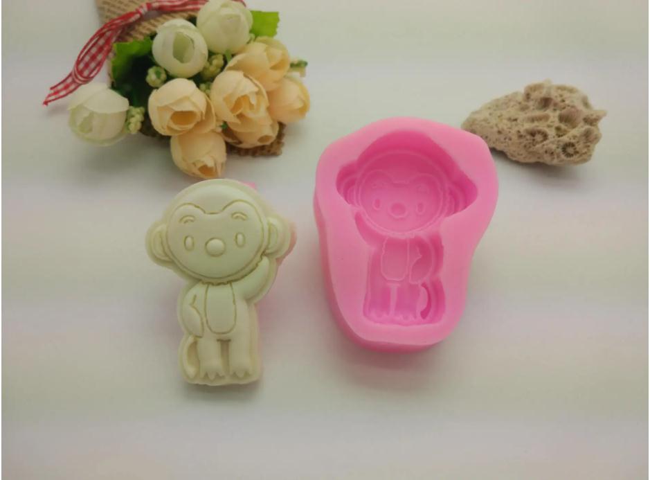 模具硅膠制品用什么才能清洗干凈 ？