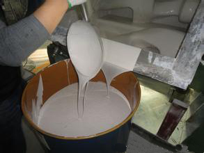 耐低溫模具硅膠能耐低溫多少度？