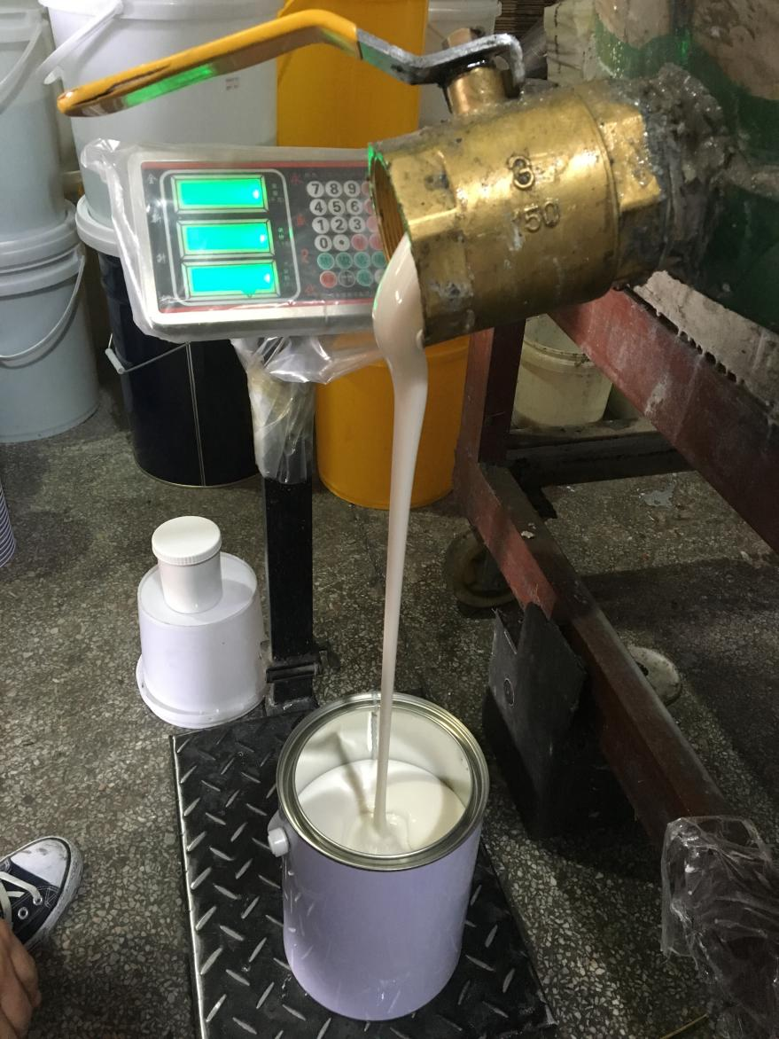 液態(tài)硅膠產(chǎn)品出現流紋路的原因是什么？