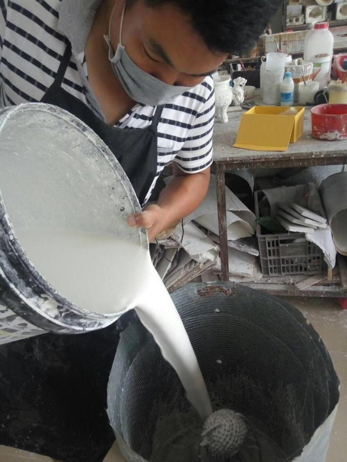 簡(jiǎn)述制造液態(tài)硅膠模具注意事項