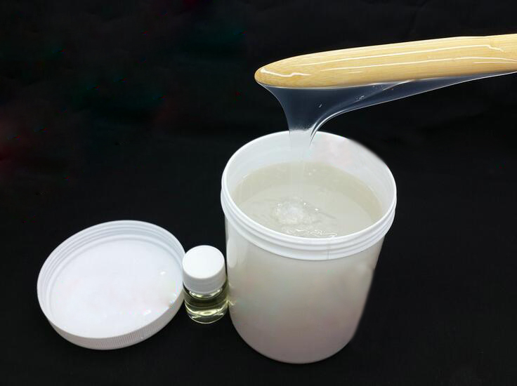 生產(chǎn)高端液態(tài)硅膠制品有什么方法？